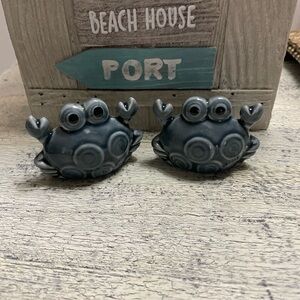 🍭2/$10 Cracker Barrel Blue Ceramic Crab Salt & Pepper Shakers